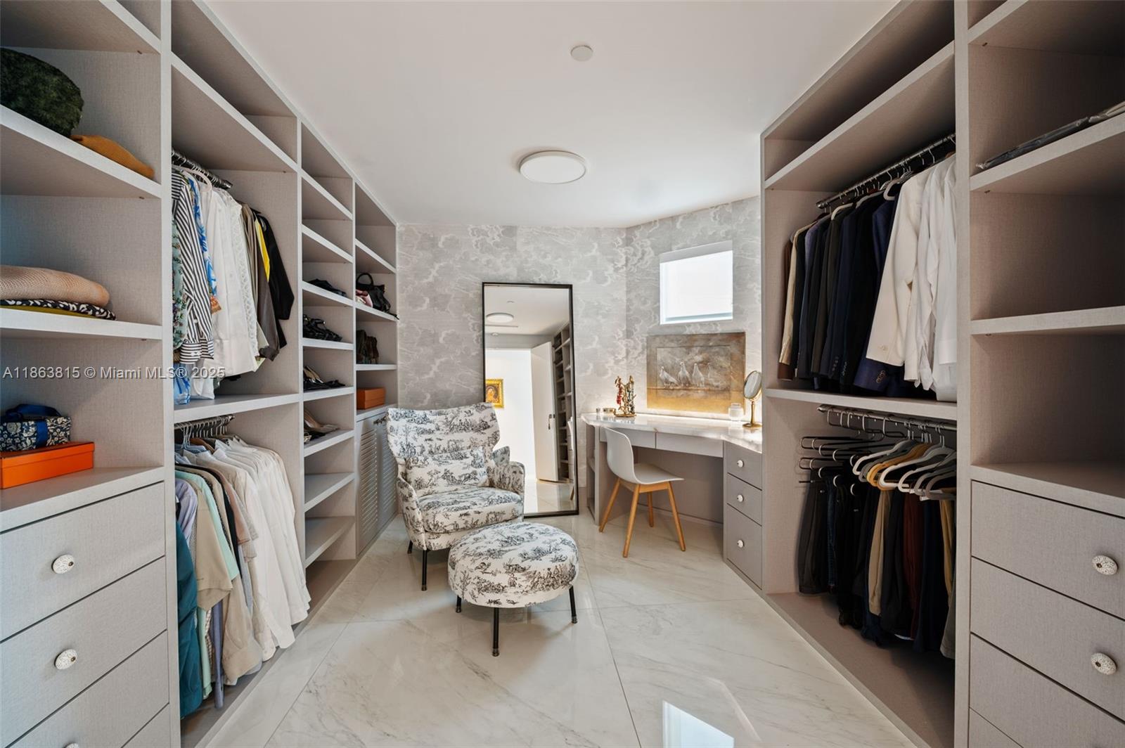 BEACON HARBOUR CONDO - Residential