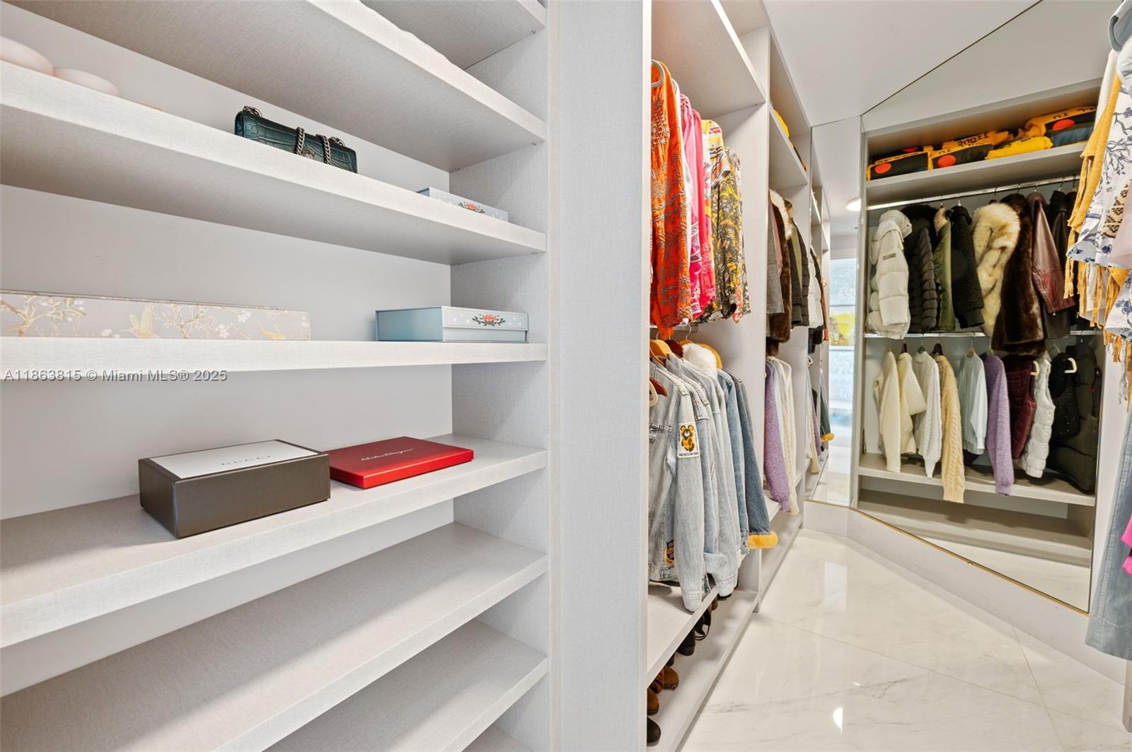 BEACON HARBOUR CONDO - Residential