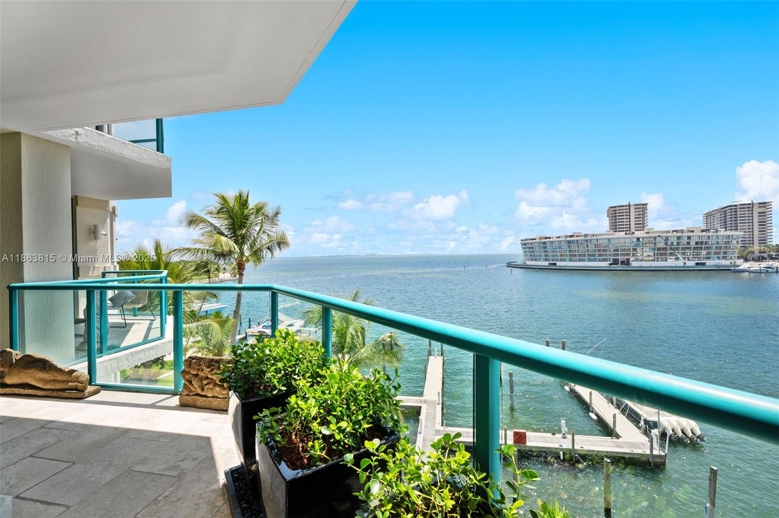 BEACON HARBOUR CONDO - Residential