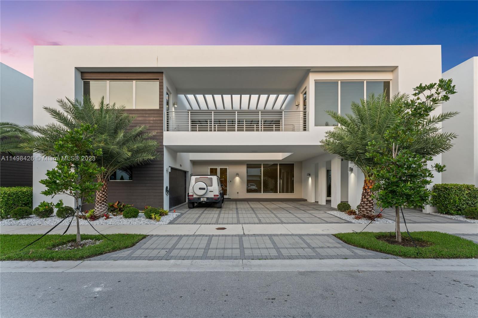 DORAL COMMONS RESIDENTIAL - Residential