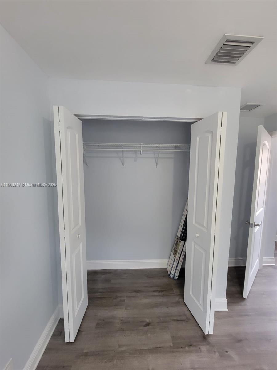 LAUDERDALE HOMESITES FIRS - Residential Lease