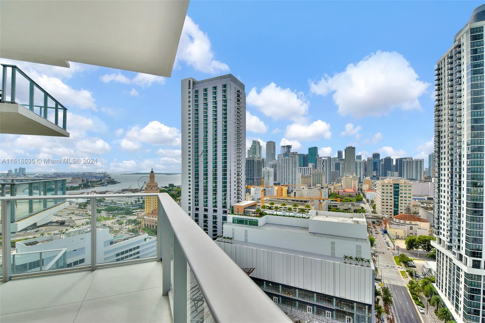 851 NE 1st Ave 2112