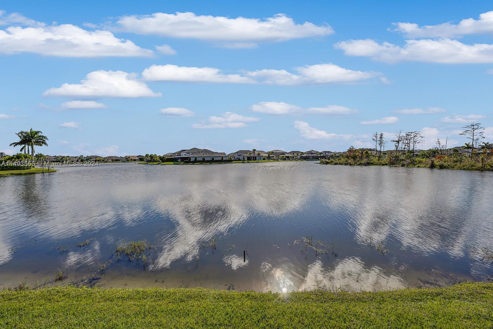 SONOMA ISLES - Residential
