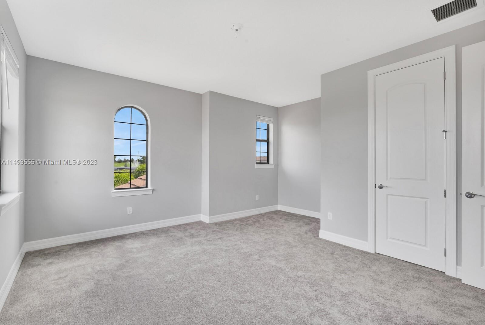 SONOMA ISLES - Residential