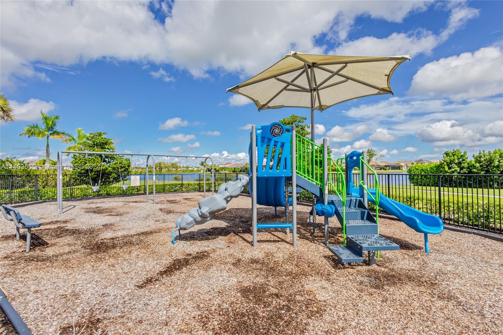 SONOMA ISLES - Residential