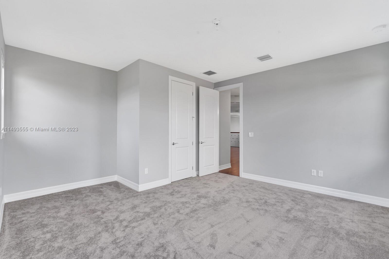 SONOMA ISLES - Residential