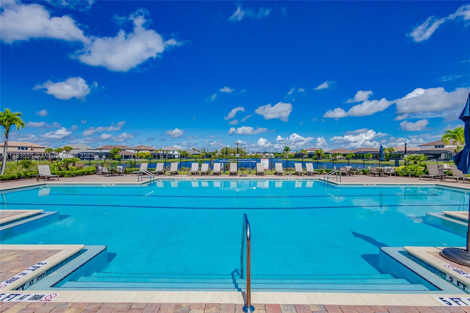 SONOMA ISLES - Residential