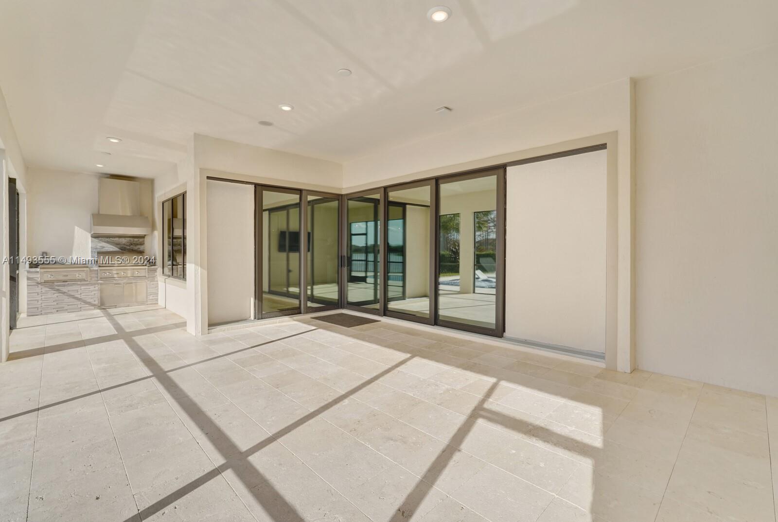 SONOMA ISLES - Residential