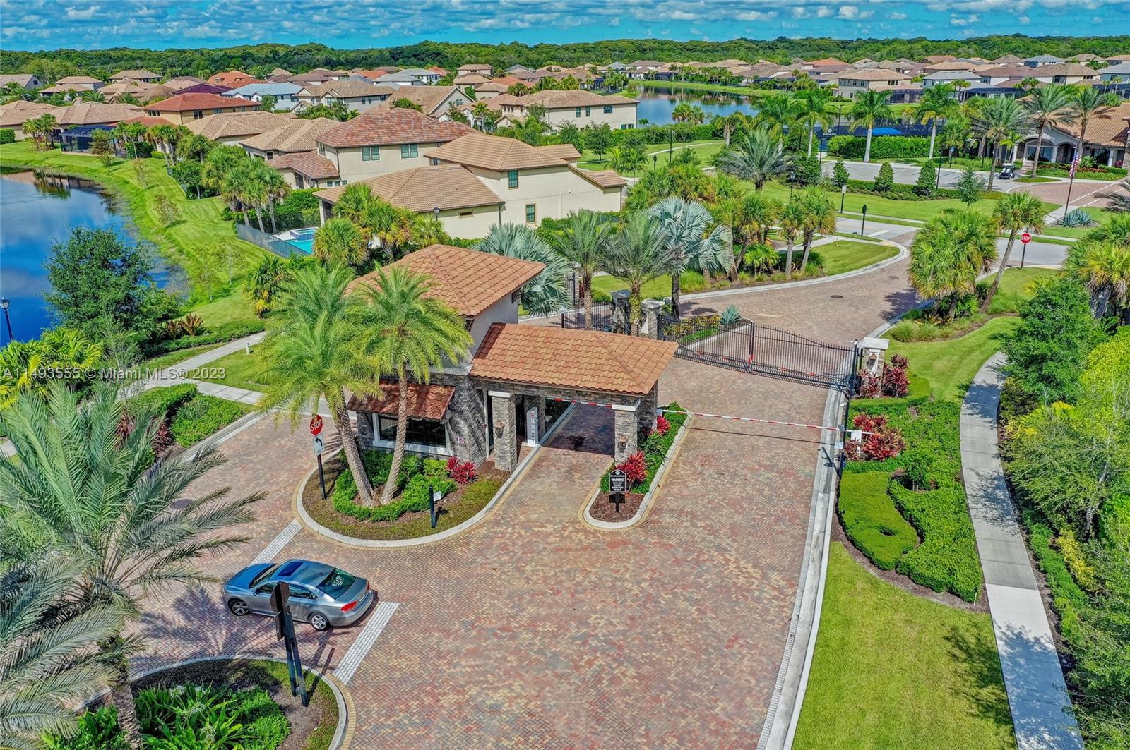 SONOMA ISLES - Residential