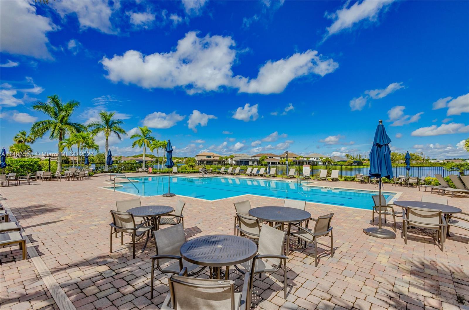 SONOMA ISLES - Residential