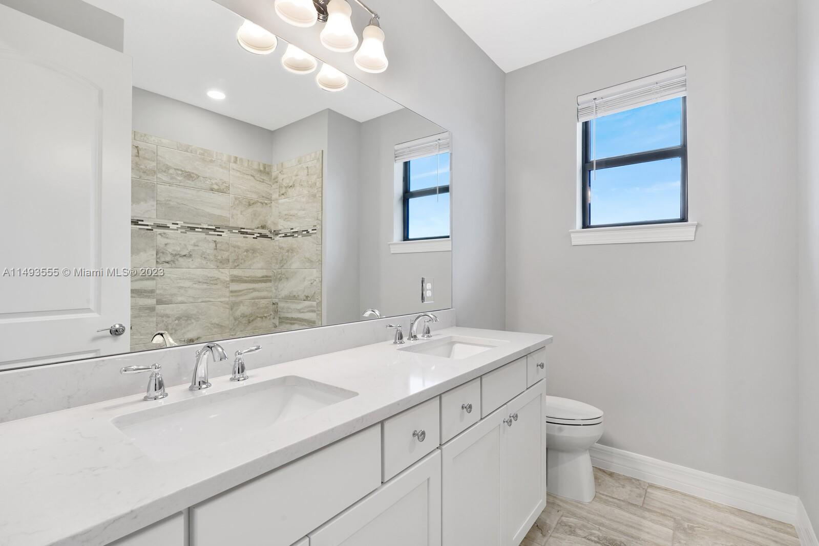 SONOMA ISLES - Residential