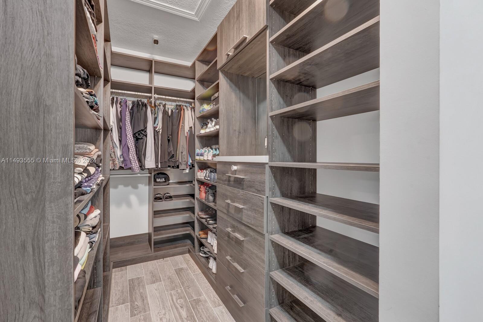 SONOMA ISLES - Residential