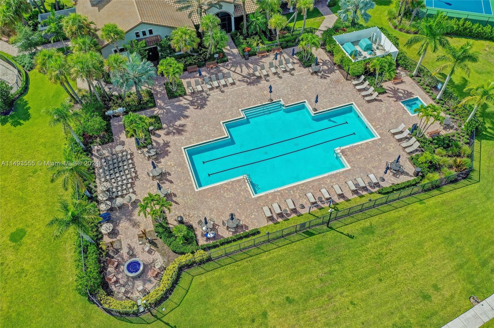 SONOMA ISLES - Residential