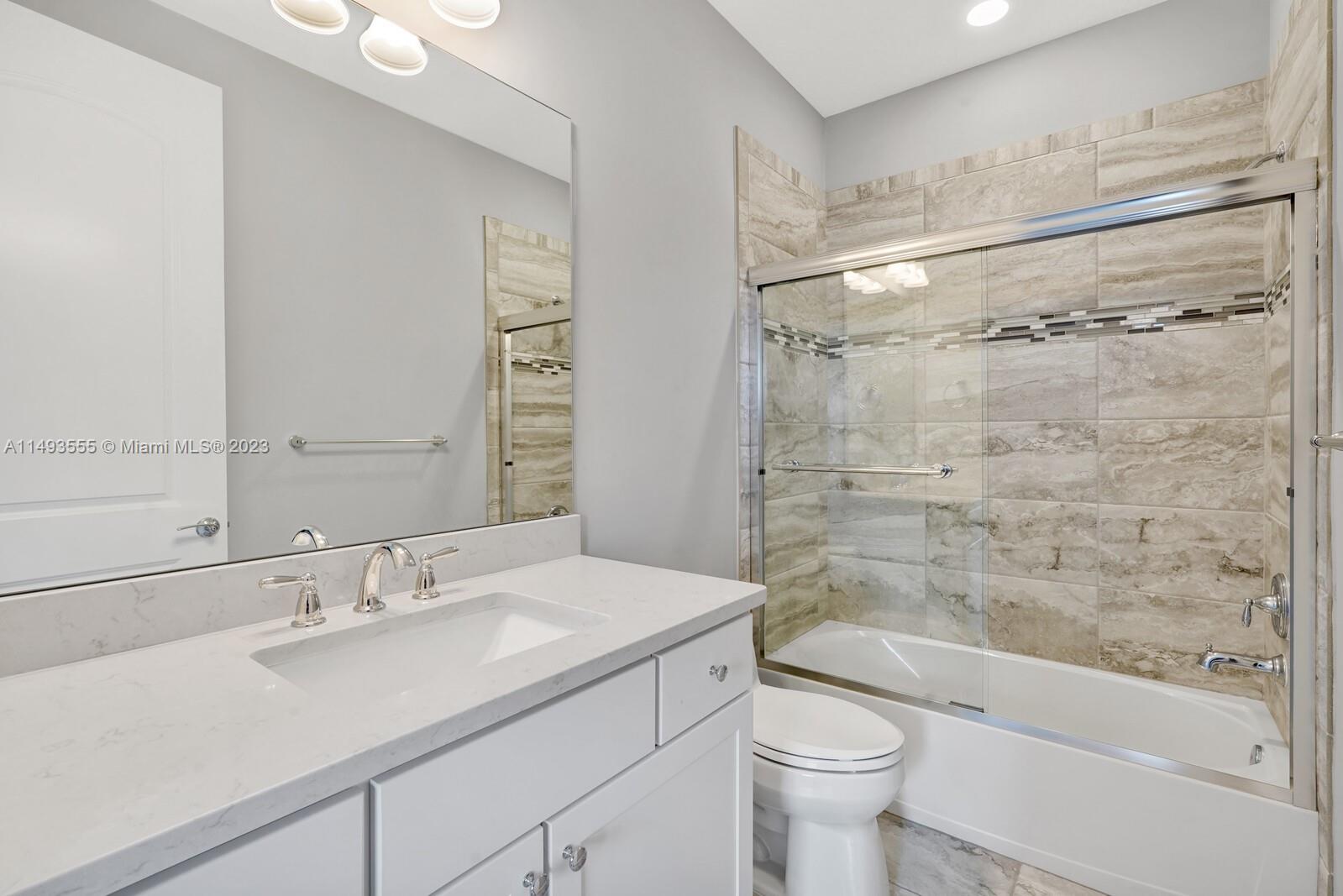 SONOMA ISLES - Residential