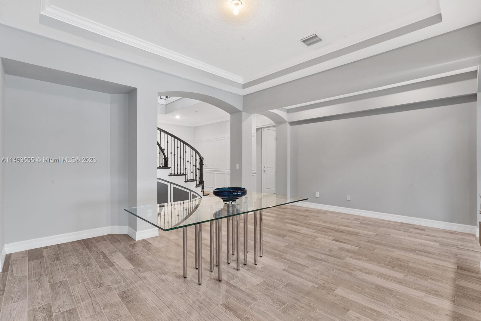 SONOMA ISLES - Residential