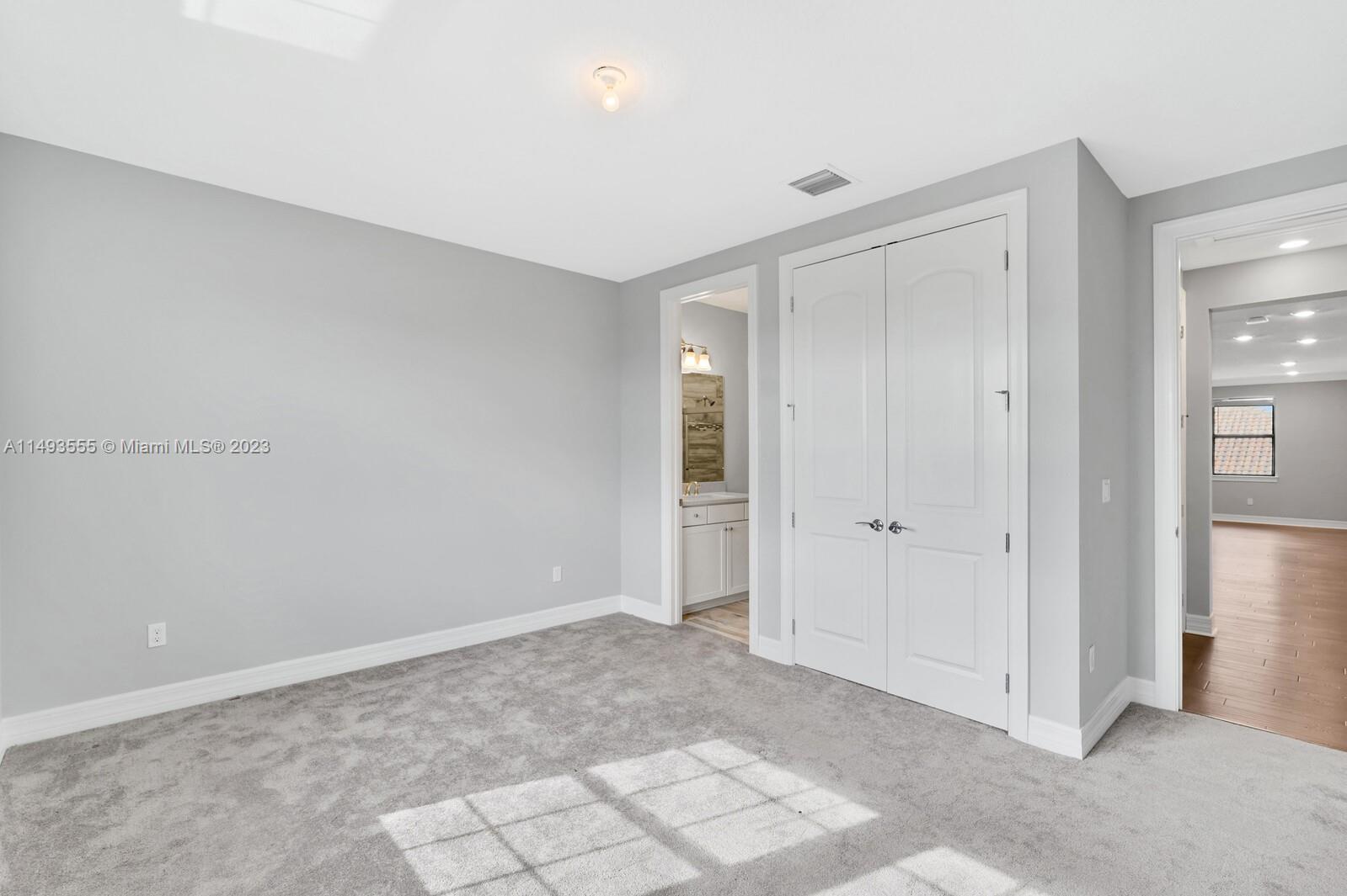 SONOMA ISLES - Residential