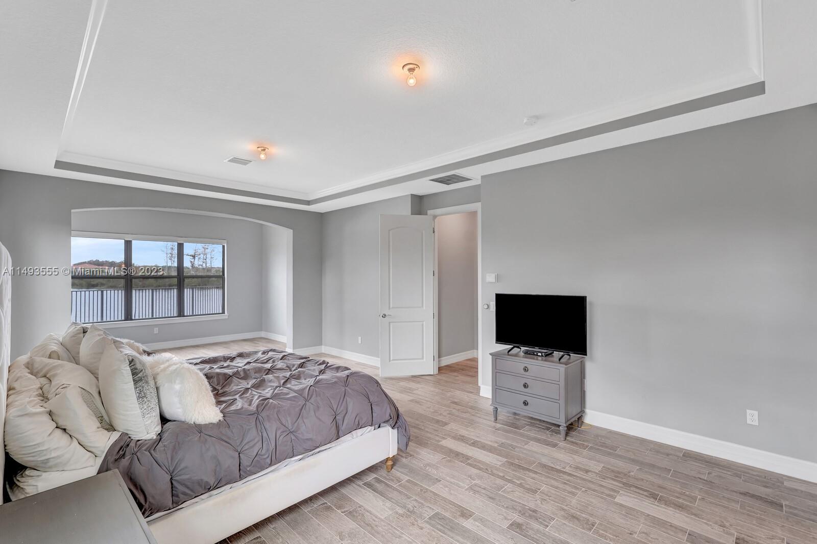 SONOMA ISLES - Residential