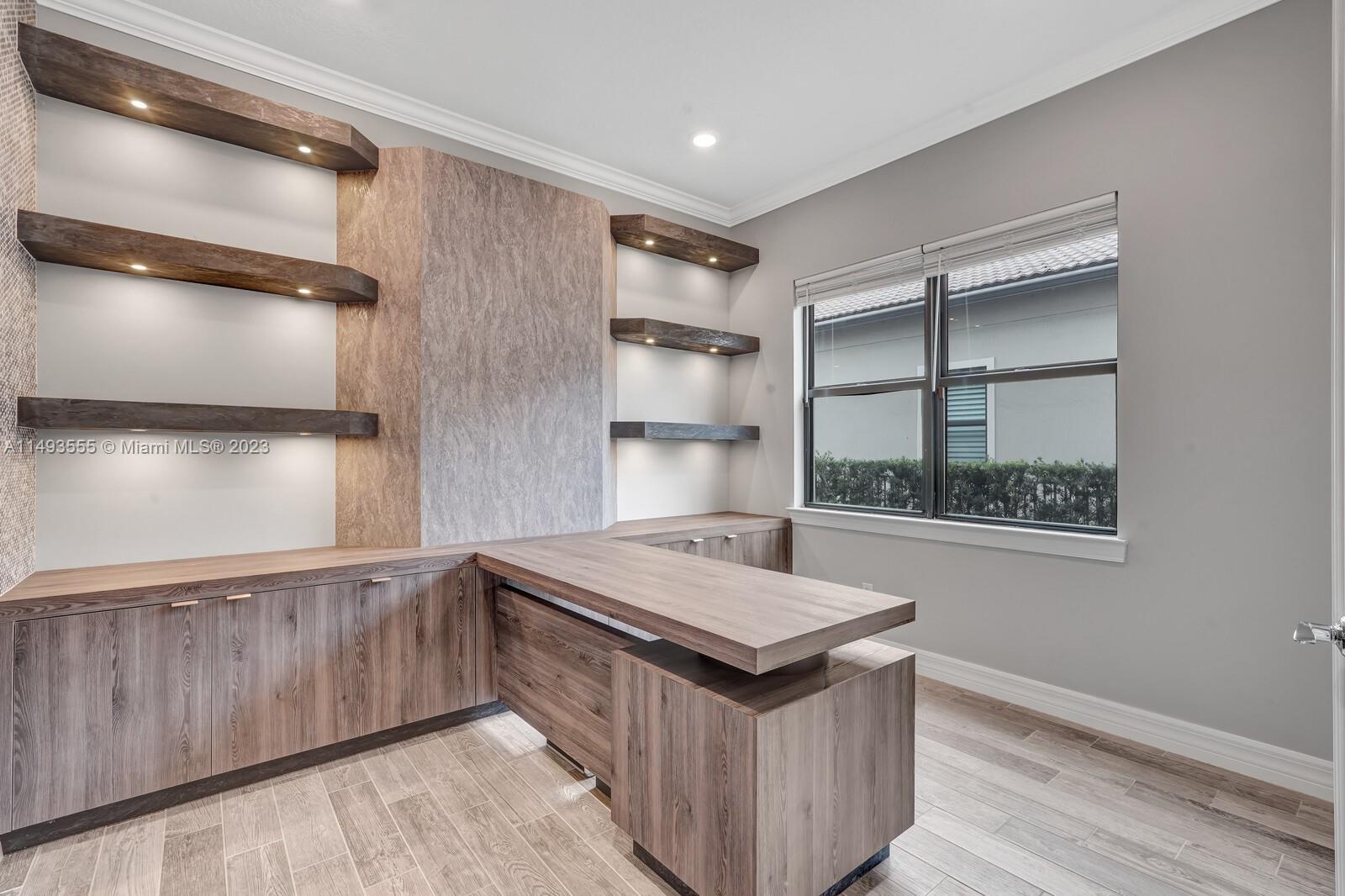 SONOMA ISLES - Residential