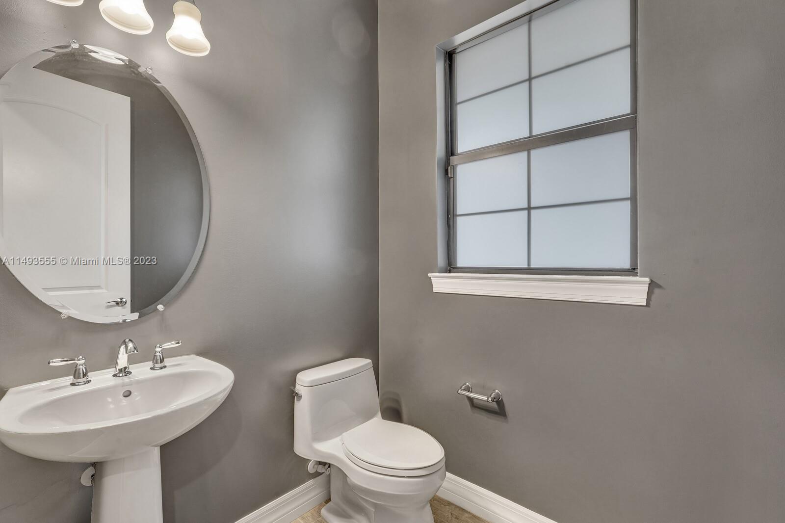 SONOMA ISLES - Residential