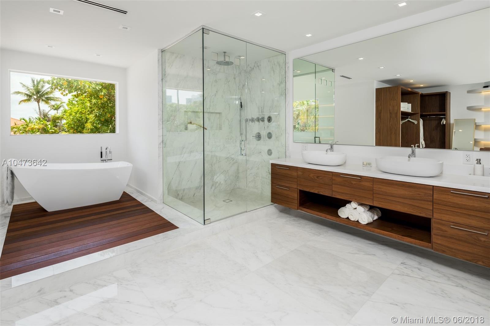 GOLDEN BEACH SEC A - Residential