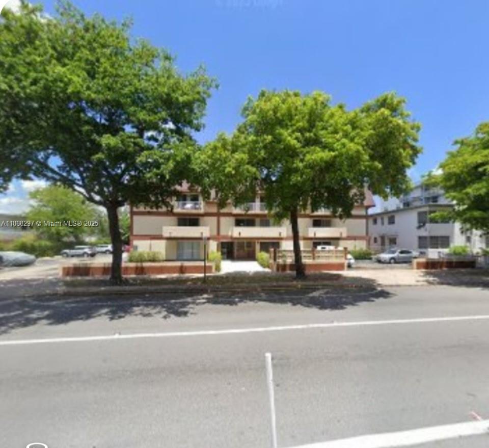 Bright and inviting 1-bedroom, 1-bath apartment in the heart of Normandy Isle. This charming unit features a functional layout with plenty of natural light, creating a cozy and comfortable living space. Enjoy the convenience of being just minutes from Miami Beach, shops, restaurants, parks, and public transportation. The community offers a vibrant lifestyle with easy access to the beach and all that Miami has to offer. Perfect for tenants seeking both comfort and location at an affordable price.