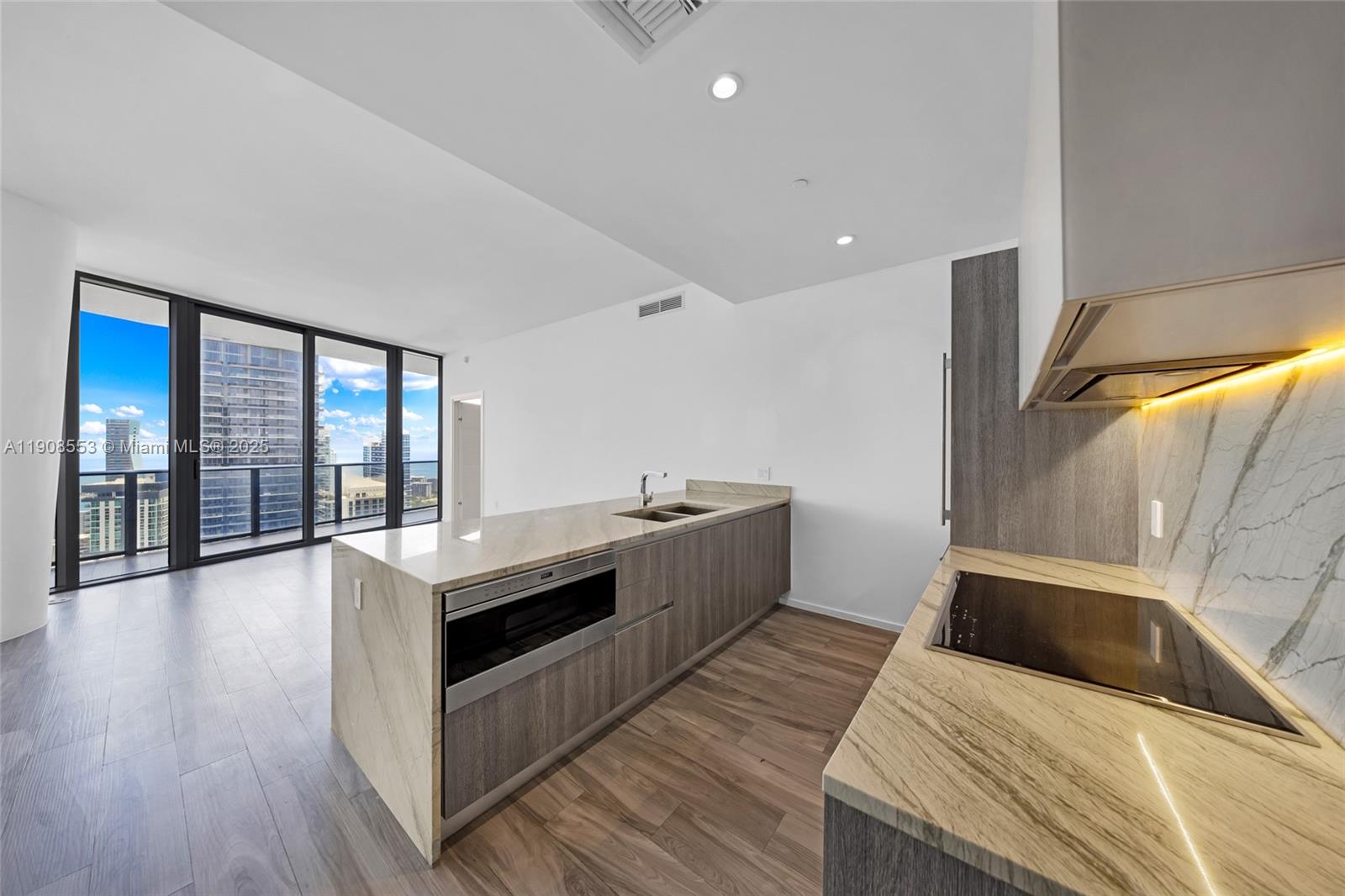 801 SMA RESIDENCES CONDO - Residential Lease