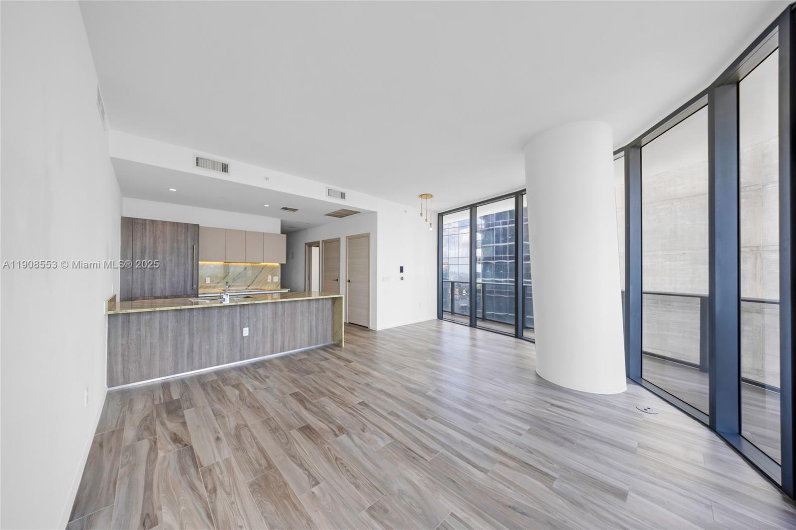 801 SMA RESIDENCES CONDO - Residential Lease