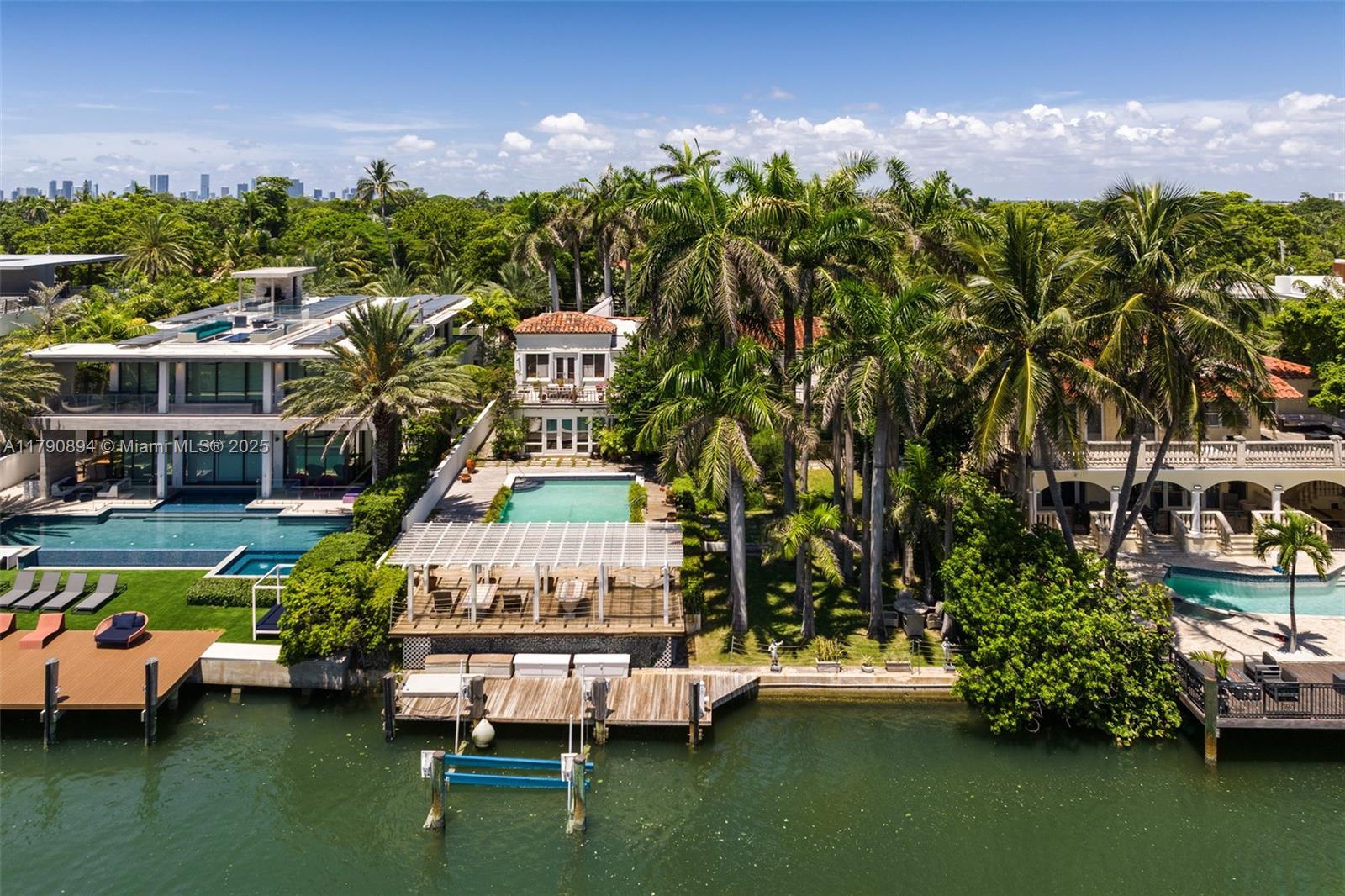 5215 Pine Tree Dr, Miami Beach, Miami-Dade County, Florida - 6 Bedrooms  
5 Bathrooms - 