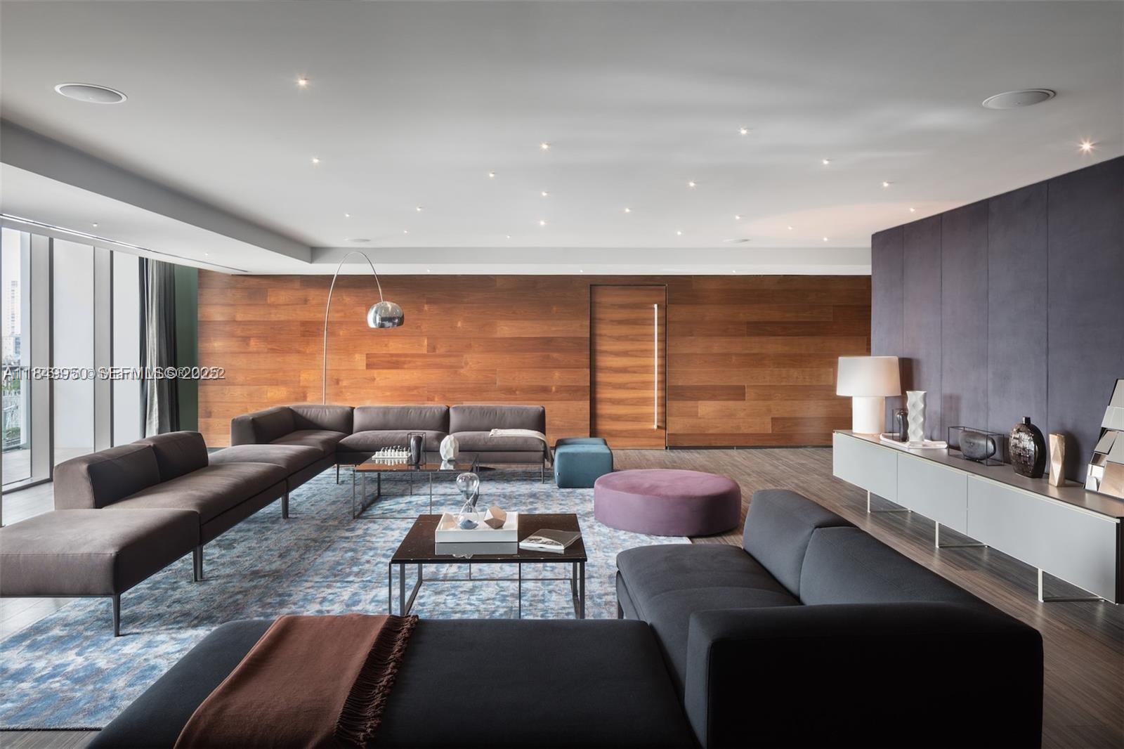 RISE CONDO - Residential