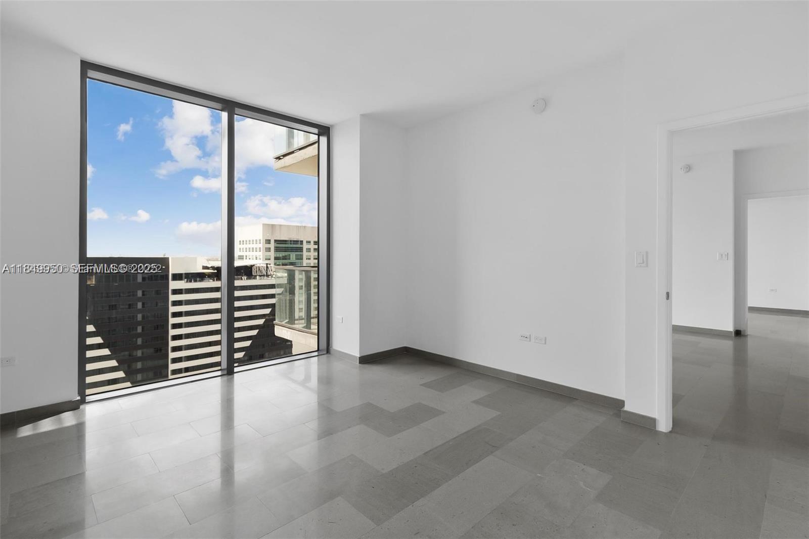 RISE CONDO - Residential