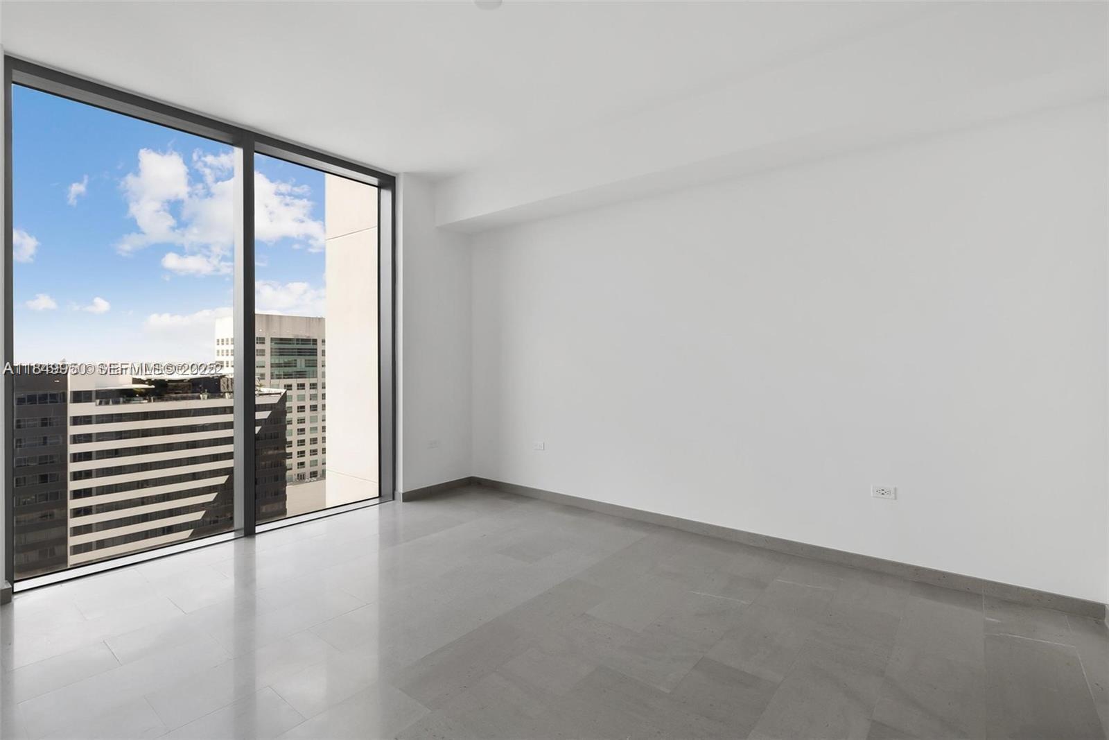 RISE CONDO - Residential