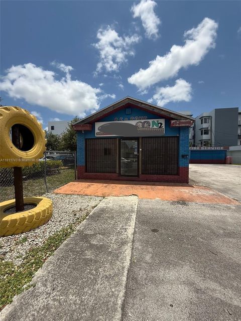 860 E 25th St Hialeah FL 33013