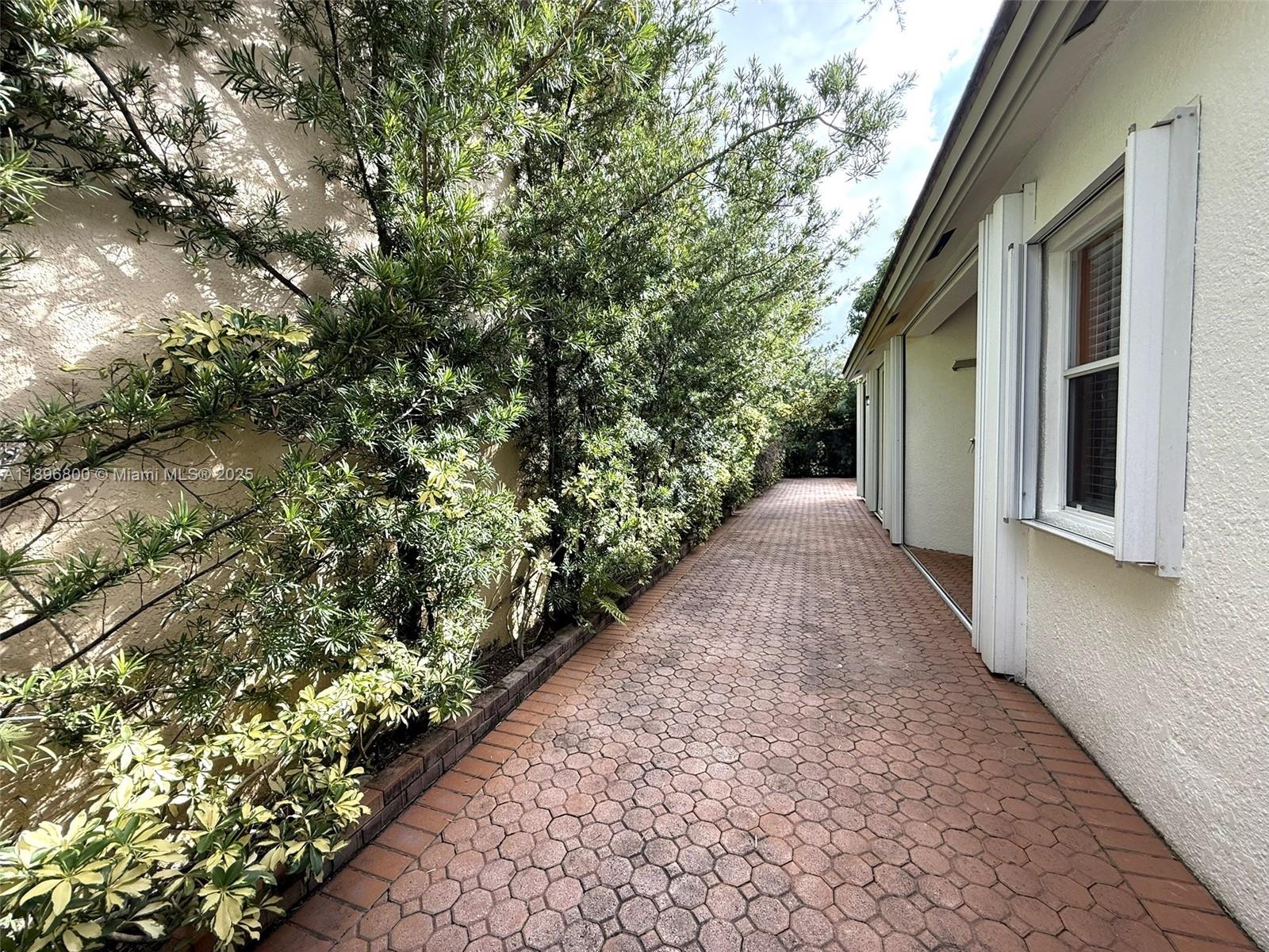 COSTA VERDE SEC 1 - Residential