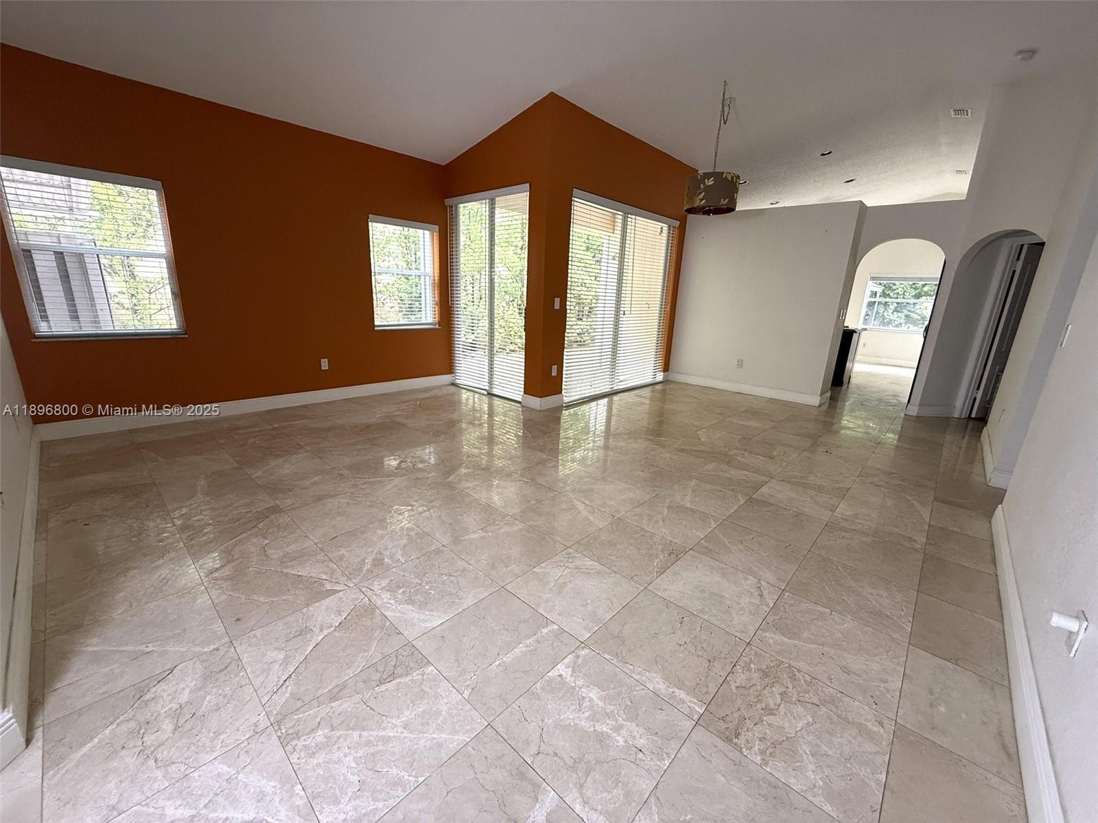 COSTA VERDE SEC 1 - Residential