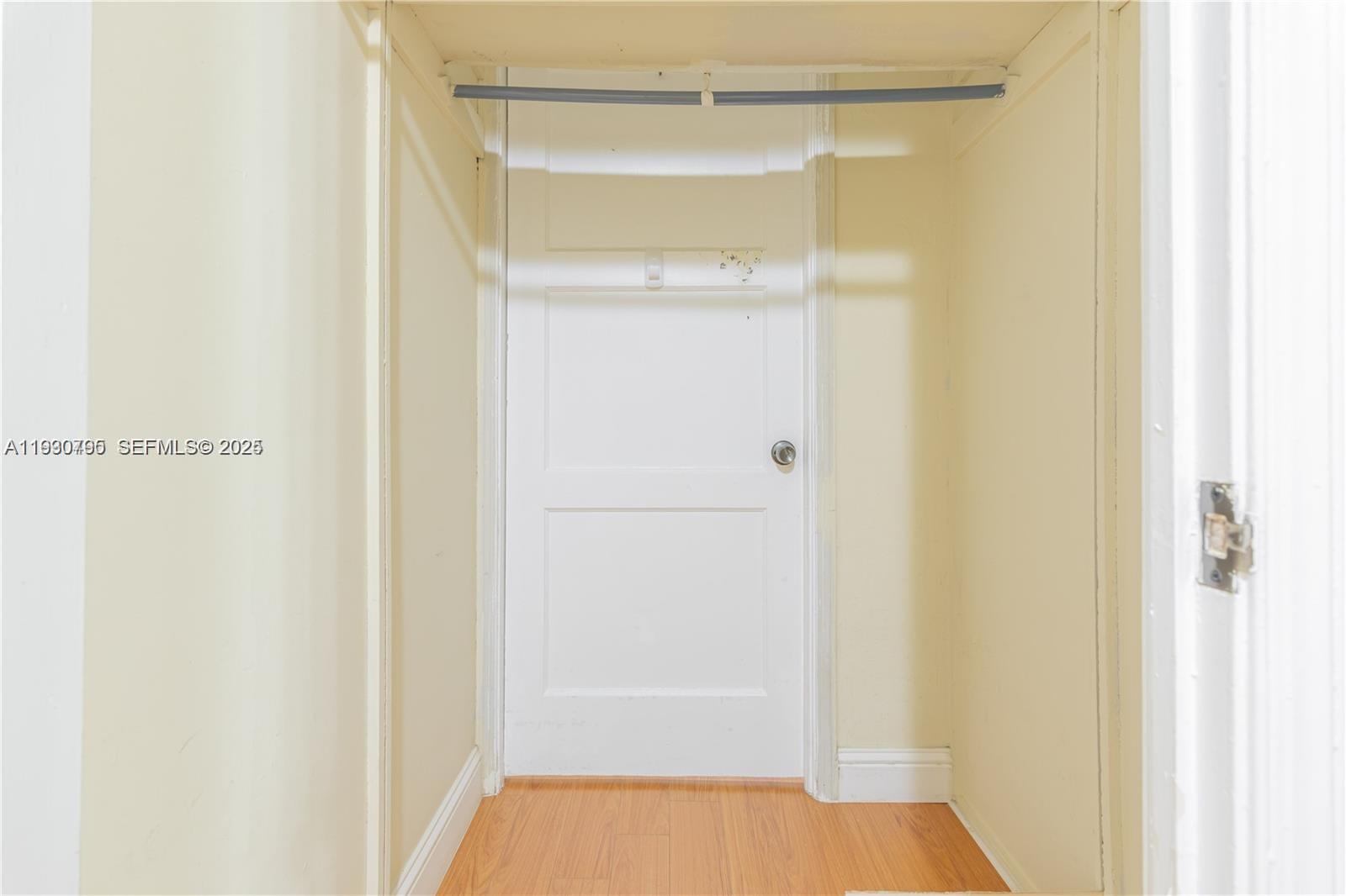 COM SILVER BLUFF - Residential Lease