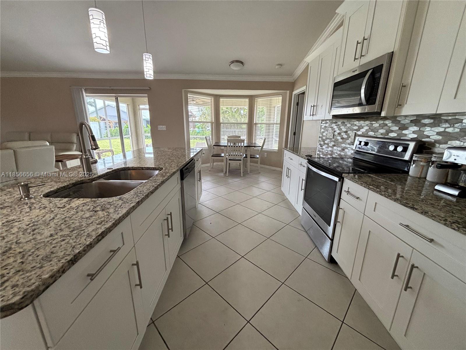 CAPECORAL - Residential