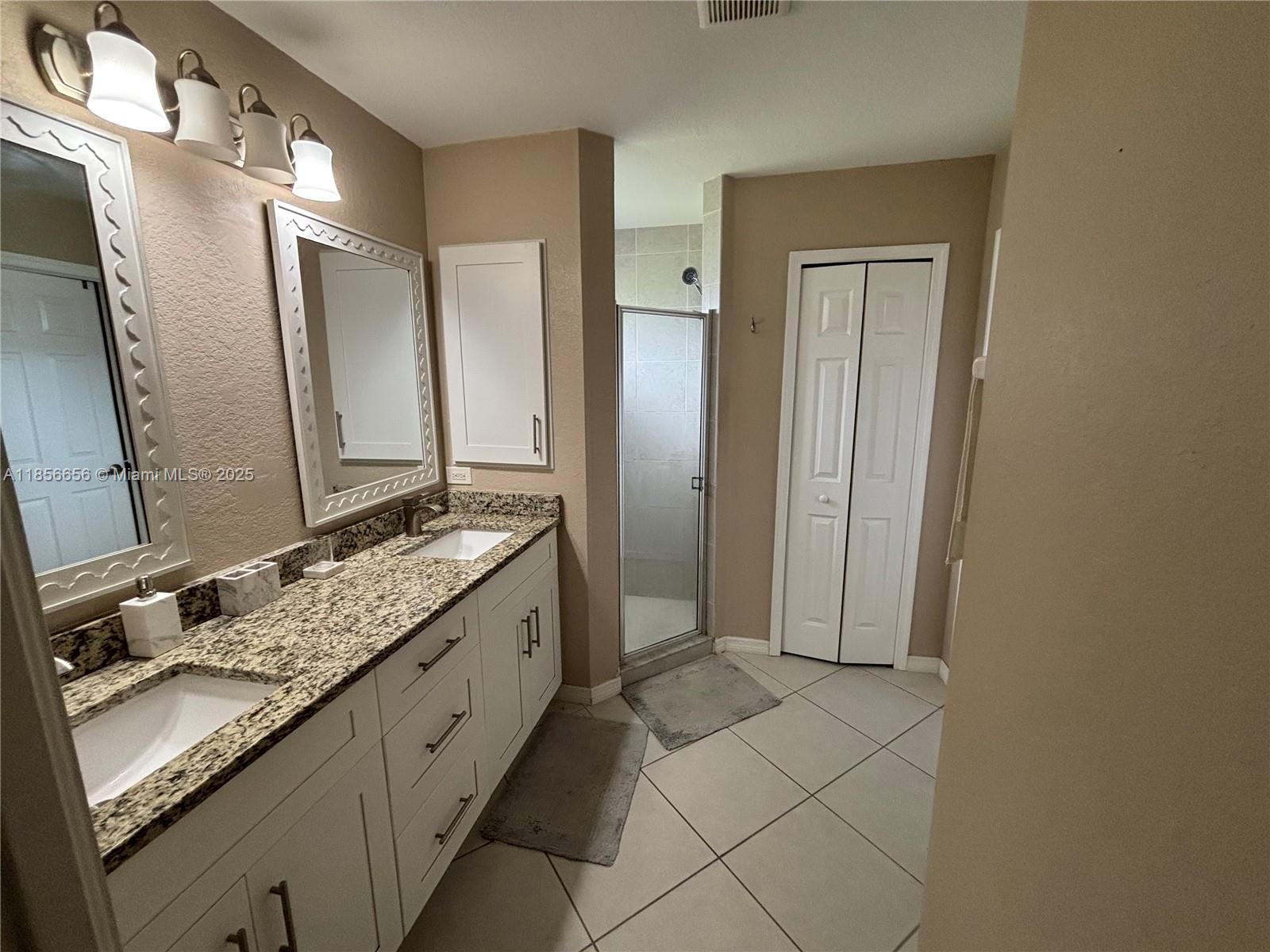 CAPECORAL - Residential