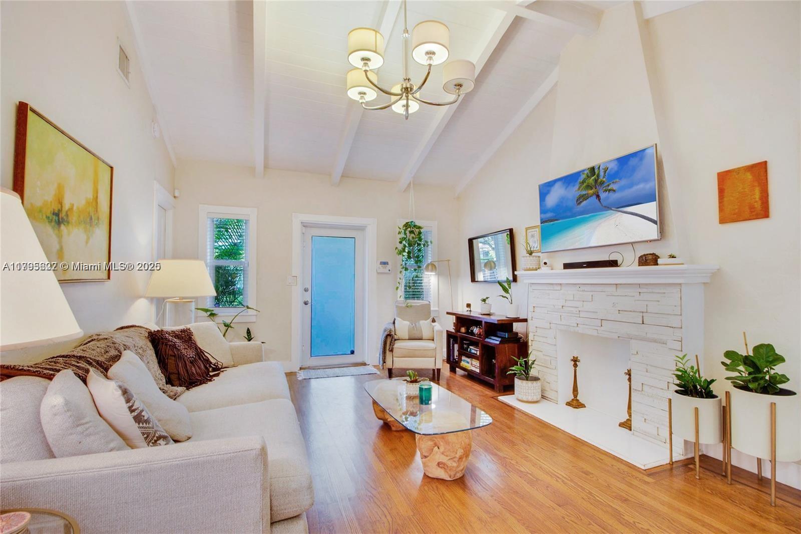 45 NW 93rd St 45