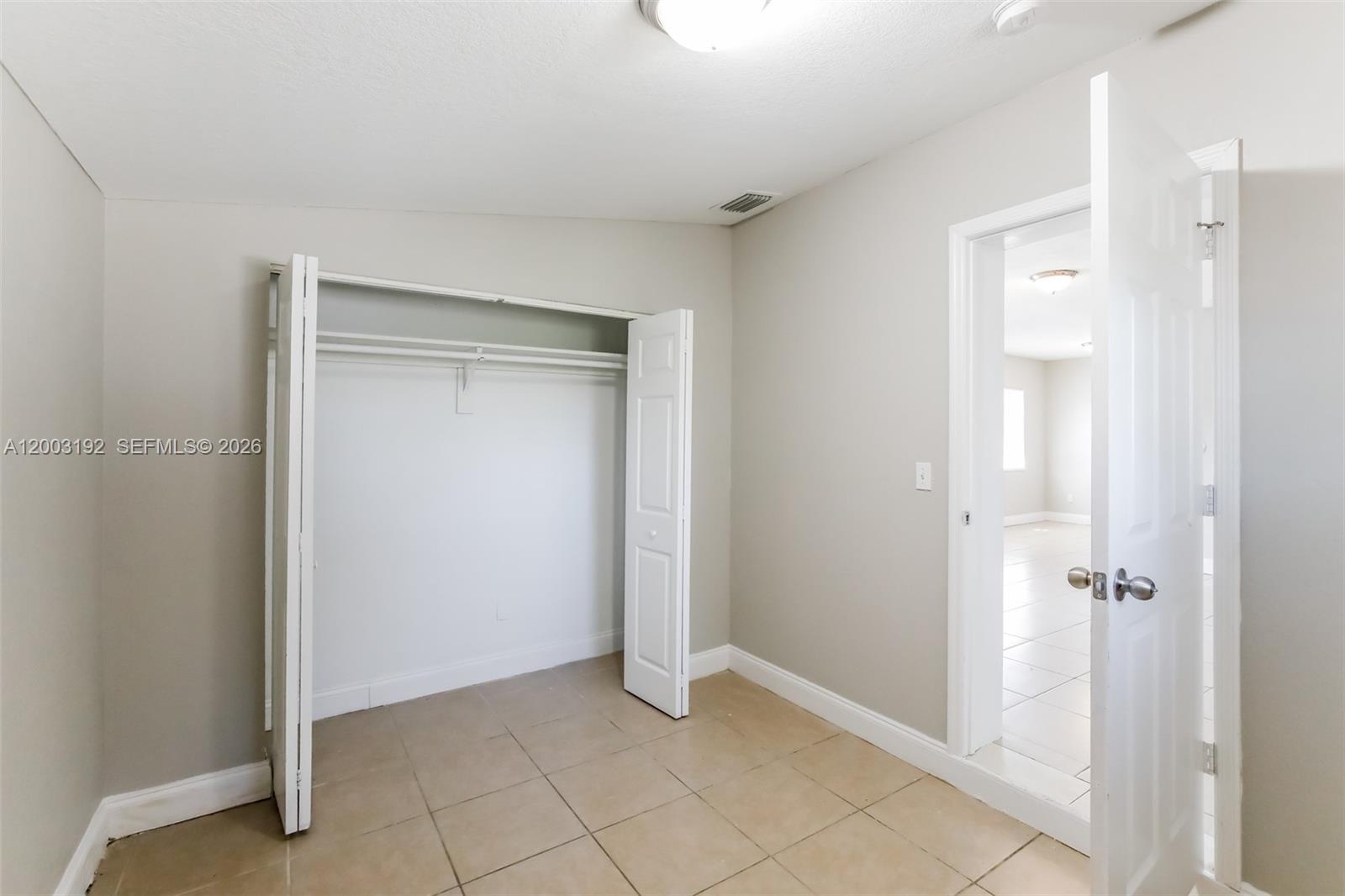 EMBASSY ESTATES - Residential Lease