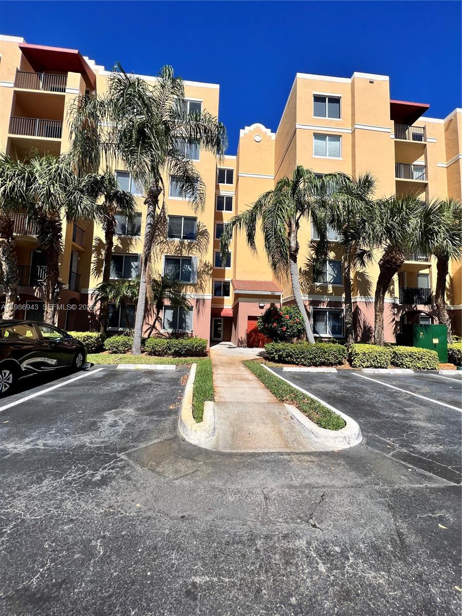 HYPOLUXOS MARINERS CAY CO - Residential