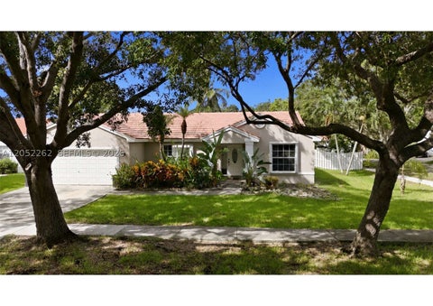 Photo of 13341 SW 19th St, Miramar, FL 33027 (MLS # A12052262)
