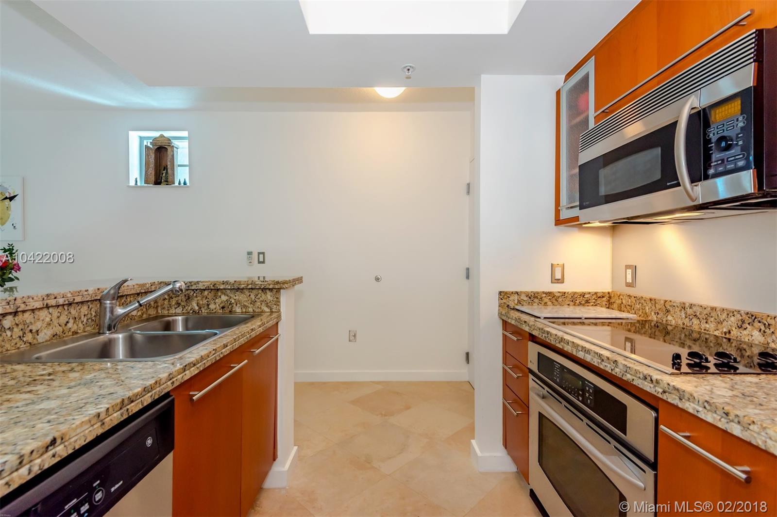 THE COSMOPOLITAN RESIDENC - Residential Lease