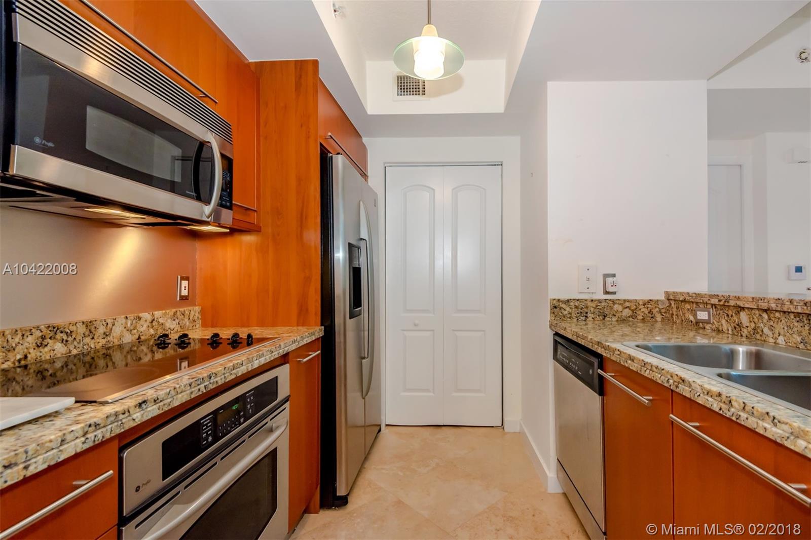 THE COSMOPOLITAN RESIDENC - Residential Lease