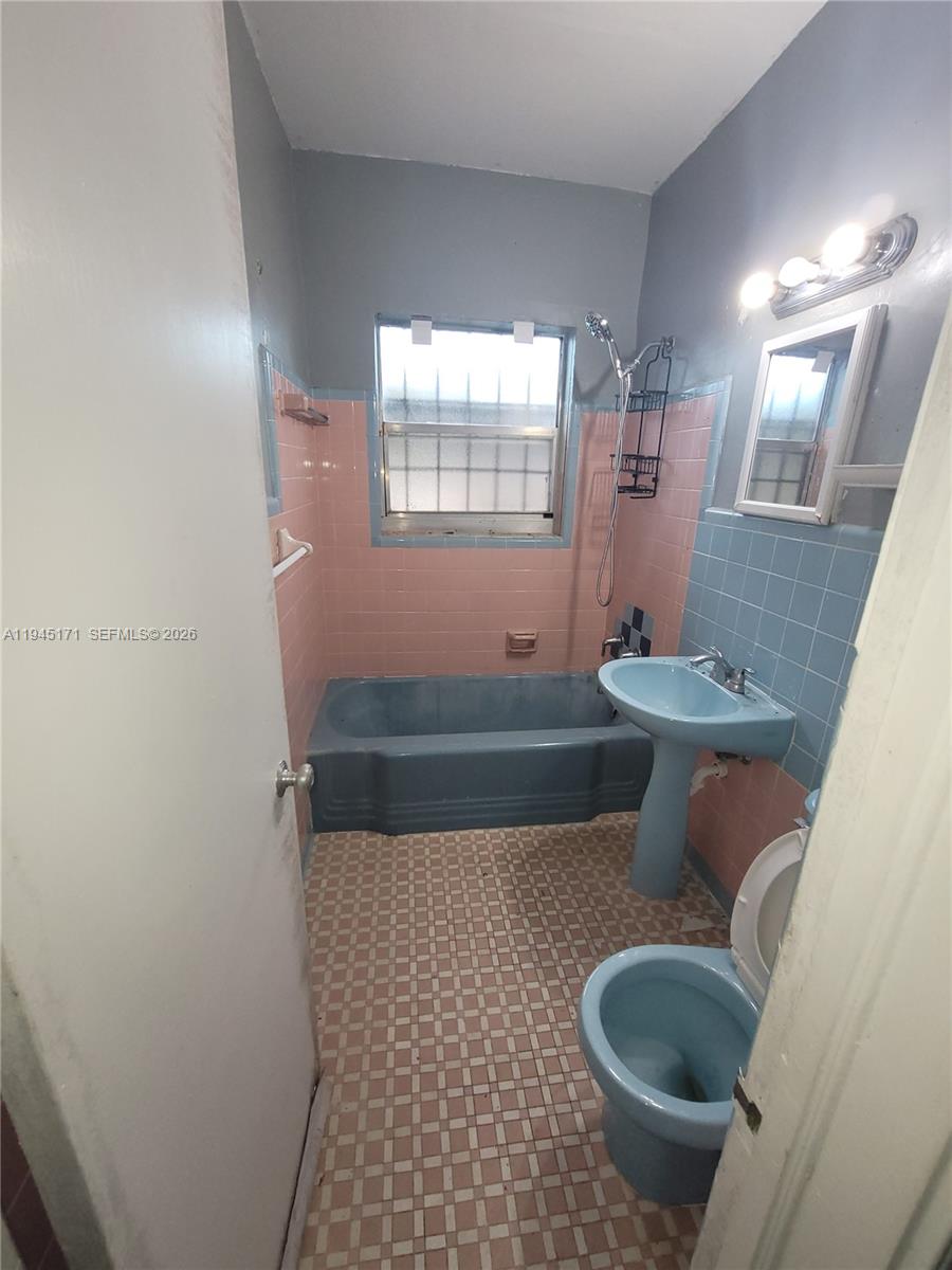 2ND REV PL OF PORT OF OCE - Residential