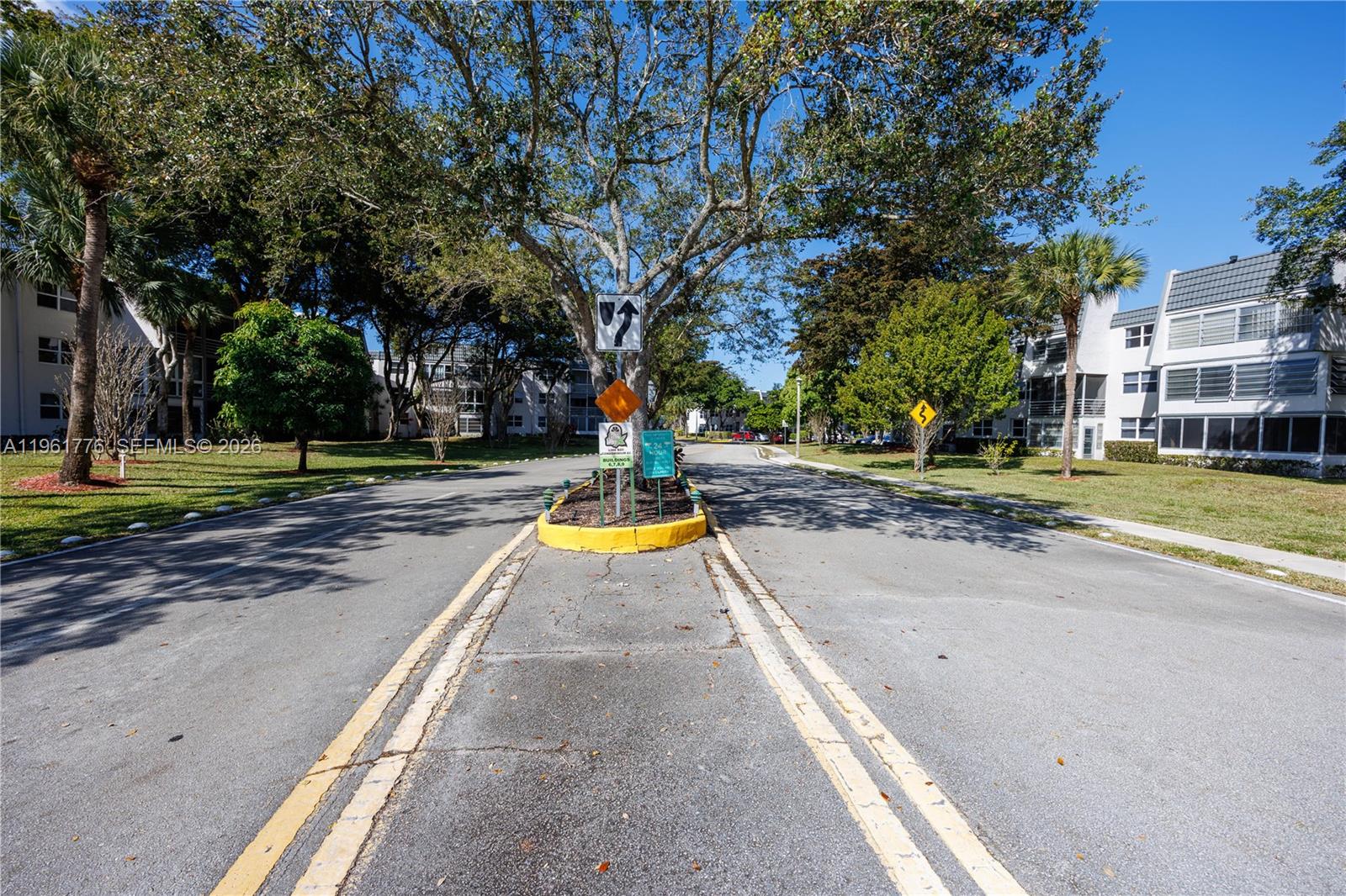 LIME BAY CONDOMINIUM 6 - Residential