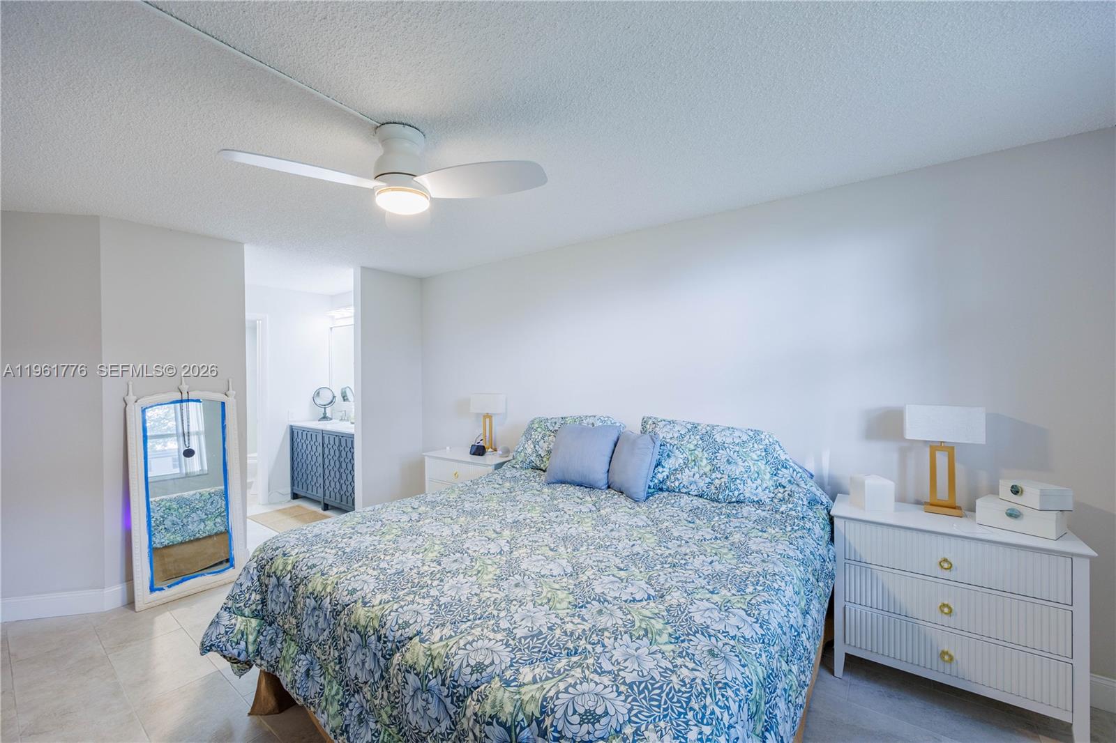 LIME BAY CONDOMINIUM 6 - Residential