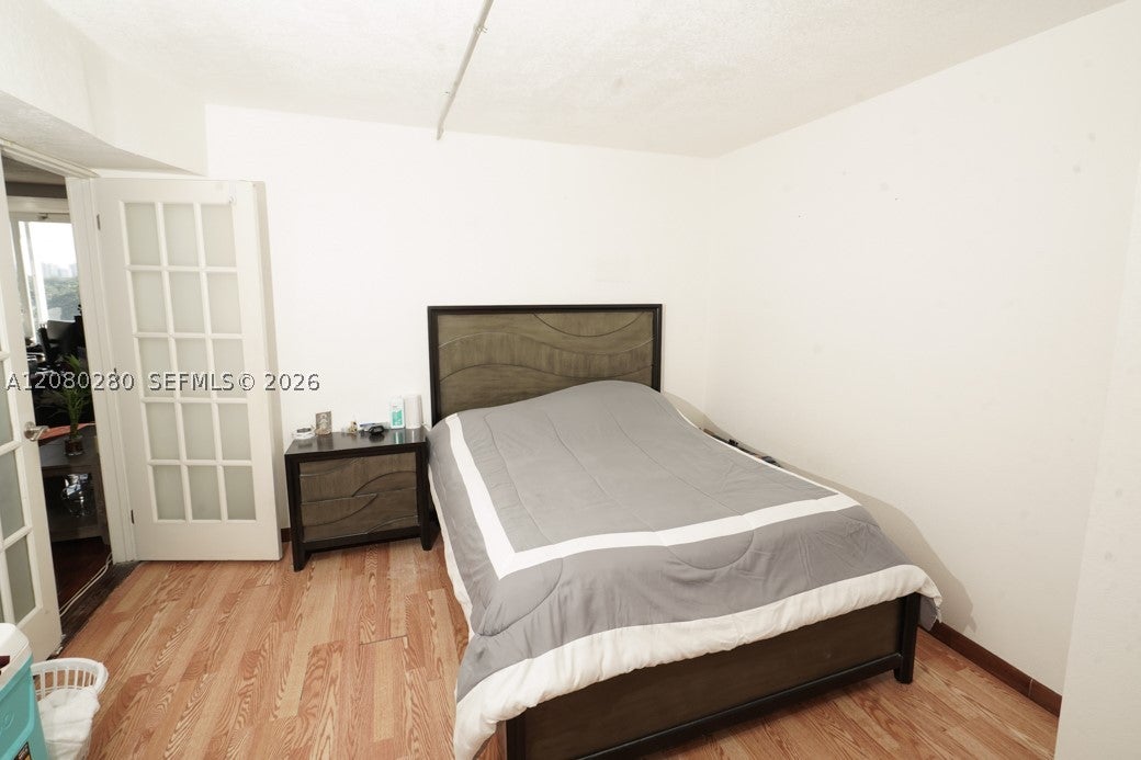 1780 NE 191st St 605-2