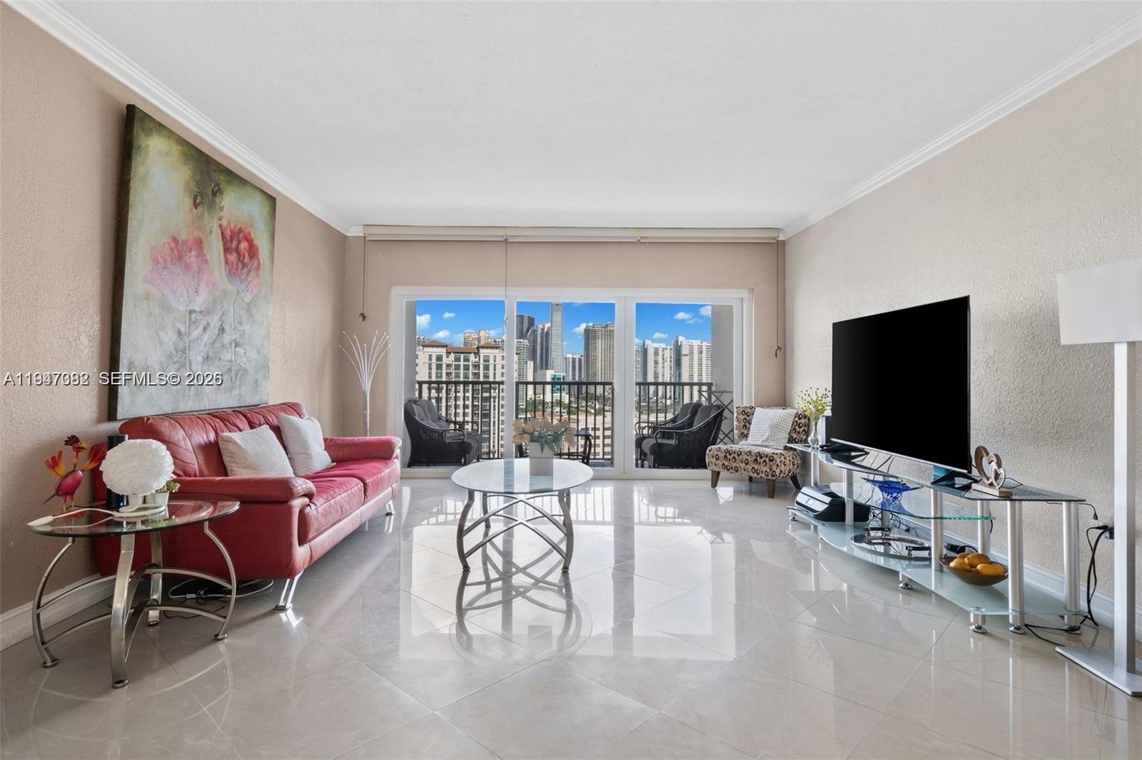 ARLEN HOUSE CONDO - Residential