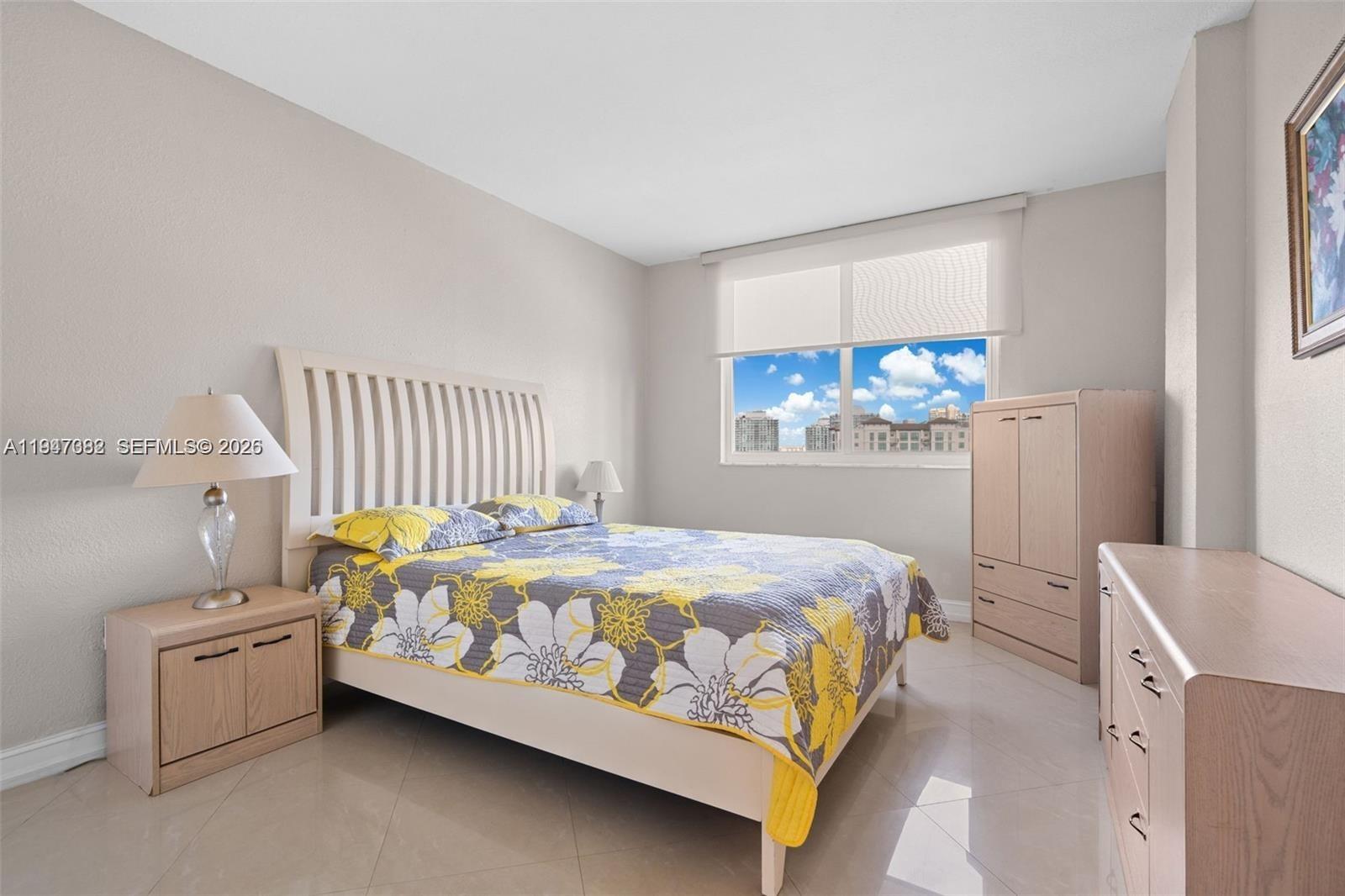 ARLEN HOUSE CONDO - Residential