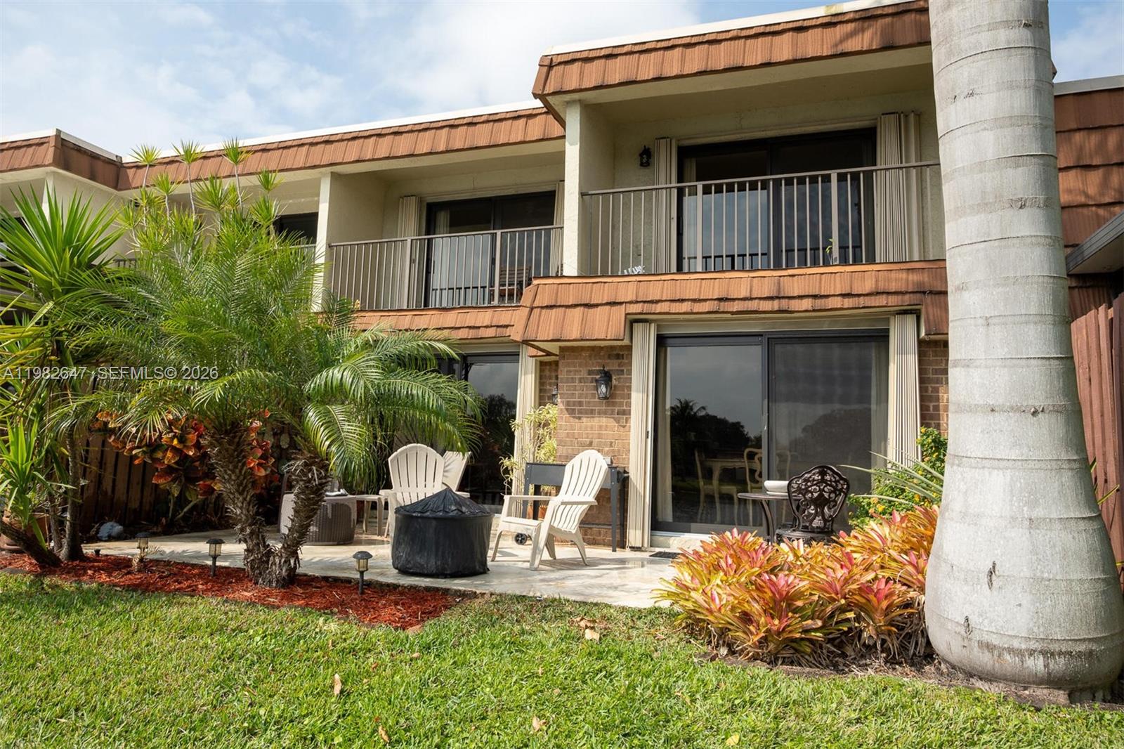 C H E ACRES - Residential